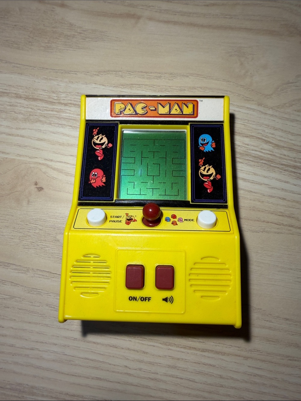 Pac-Man Retro Mini Arcade Handheld Game